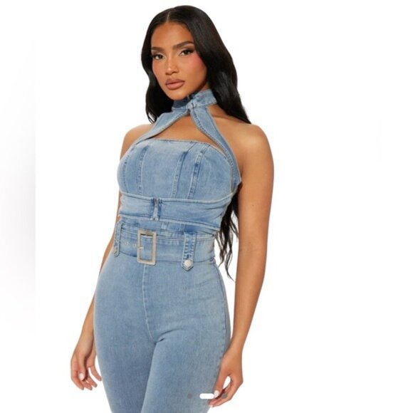 Fashion Nova It Girl Denim Jumpsuit - Light Wash Size XL NWT - Picture 10 of 10